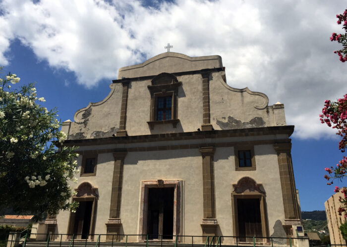 Taxes d’accès aux Eoliennes et aux cratères de Vulcano et Stromboli.