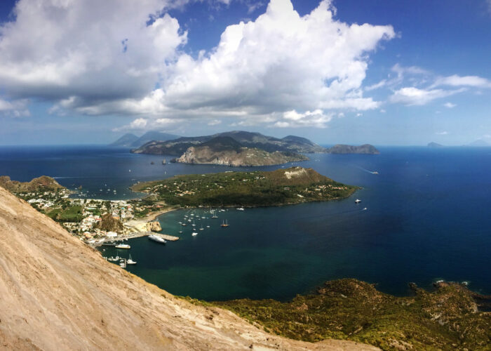 Nouveau séjour en liberté: Cathédrales de marbre et monstres de feu