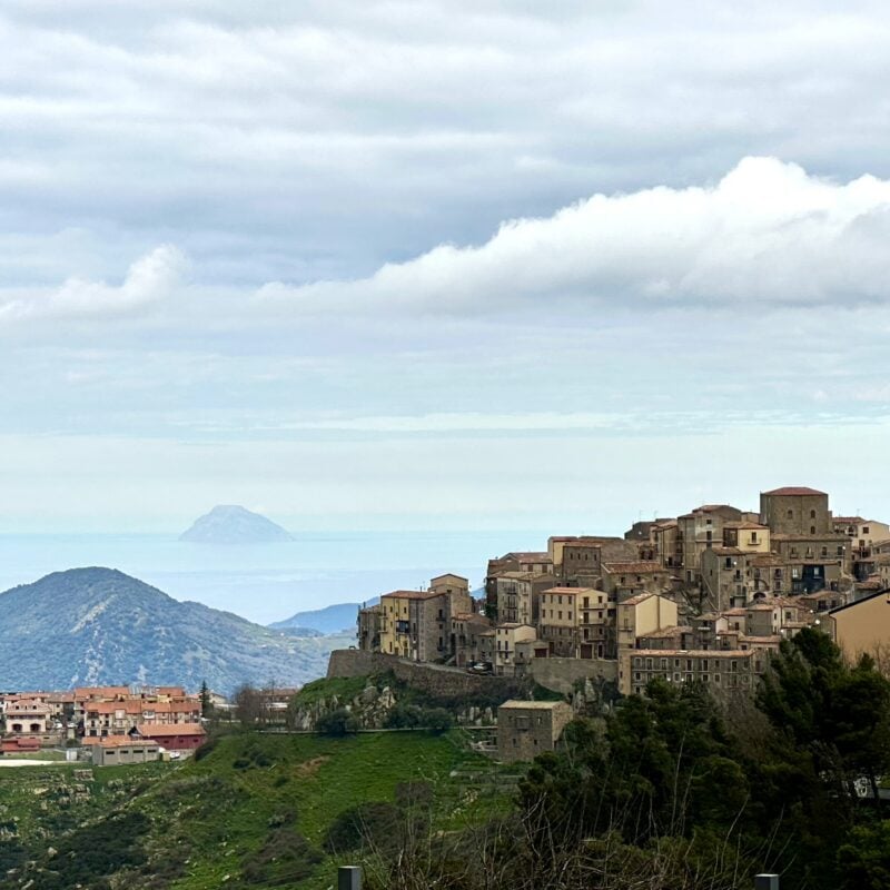 Laissez-vous guider pour une vraie découverte de la Sicile.